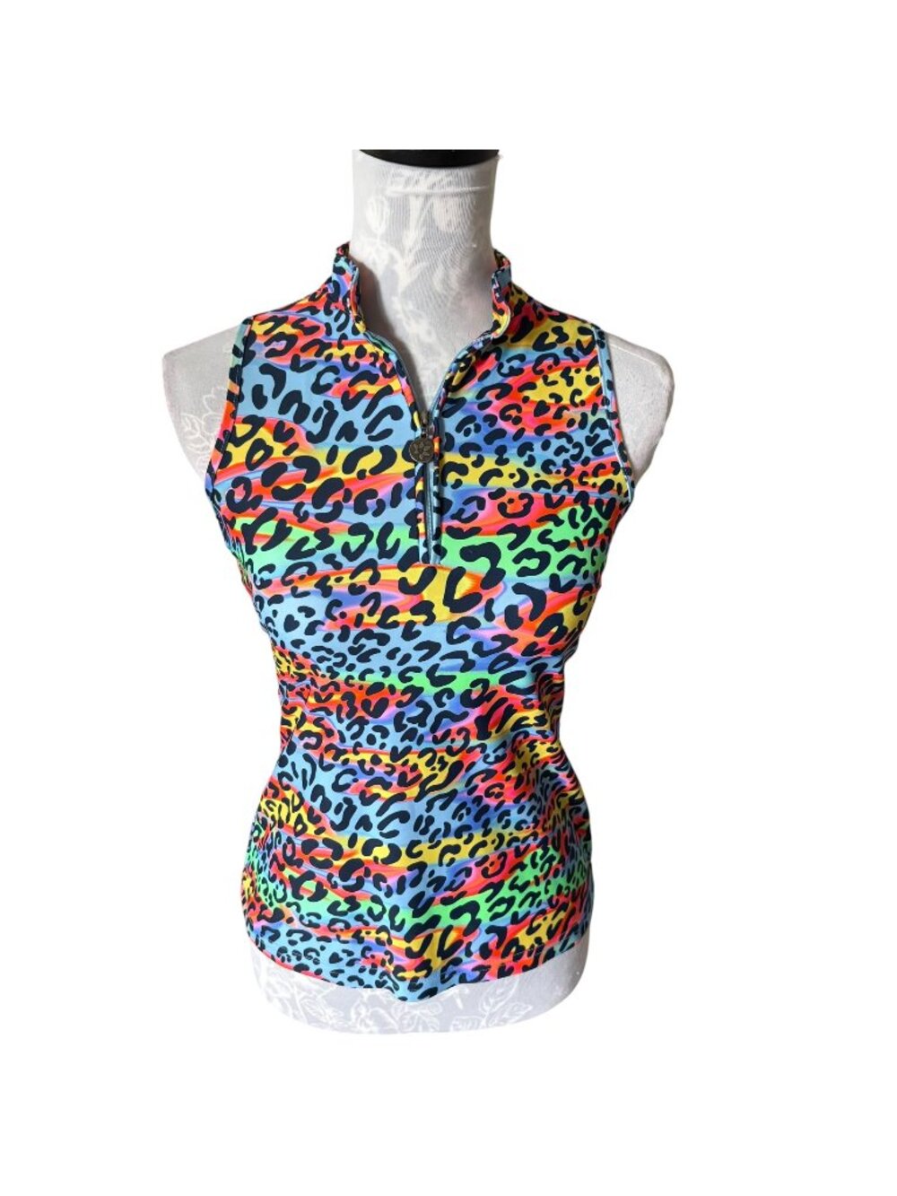 Tzu Tzu Womens Cheetah Print Golf Top Rainbow Color Size Xsmall